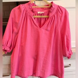 Avara Women’s Pink Ruffled V-Neck Women's Top, size M, EUC